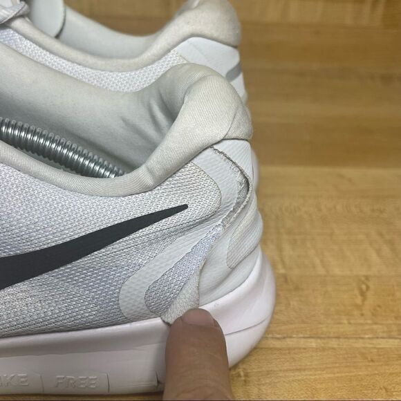 Nike Free RN White Pure Platinum Black Running Shoes Men’s Size 12  880839-101 - Picture 4 of 8